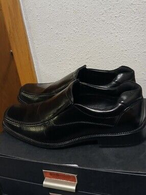 Robert David Men's Black Loafer Dress Shoes - Size 12 EE - Style "Tim"